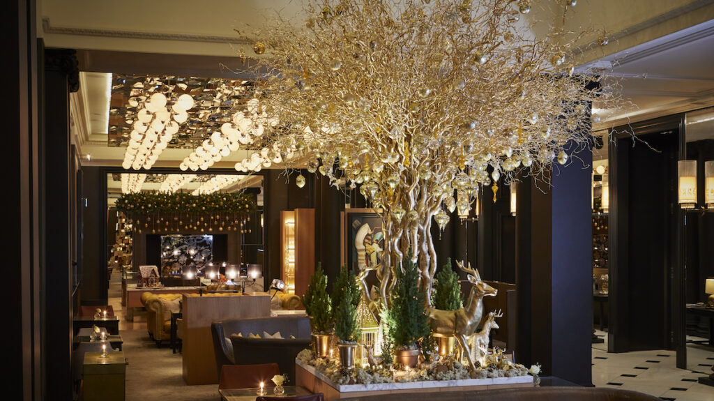 Rosewood London_Christmas Images_Mirror Room City Matters